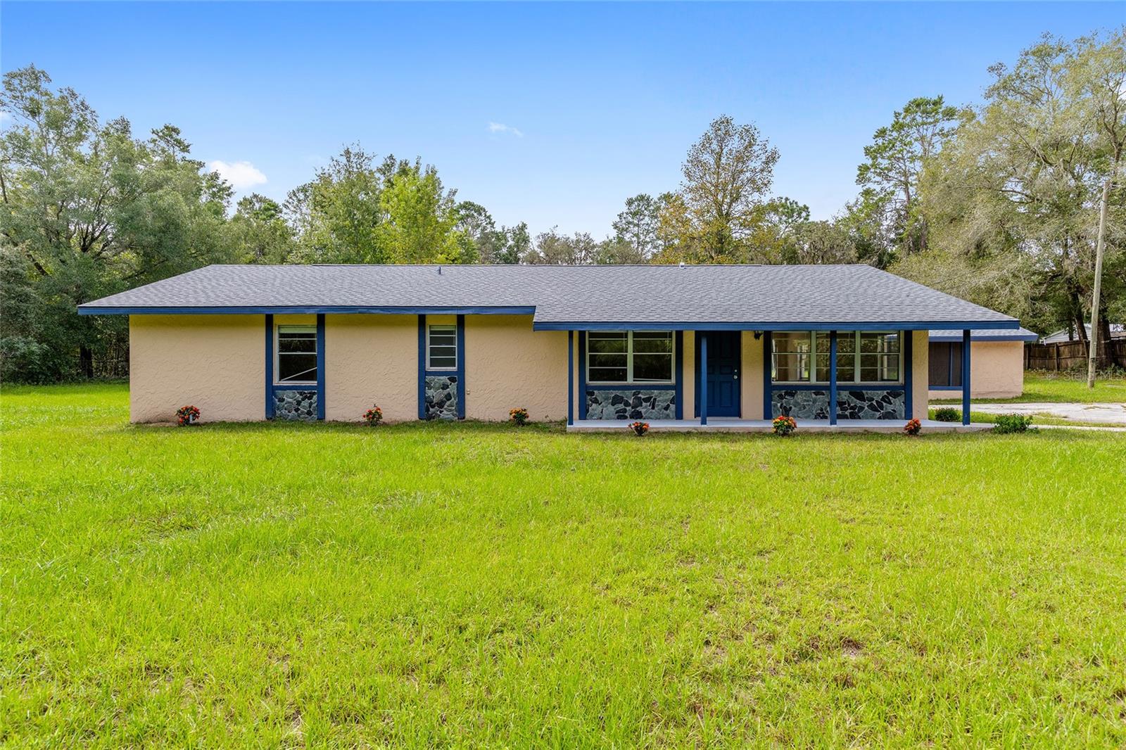 Listing photo id 41 for 1316 La Salle Street