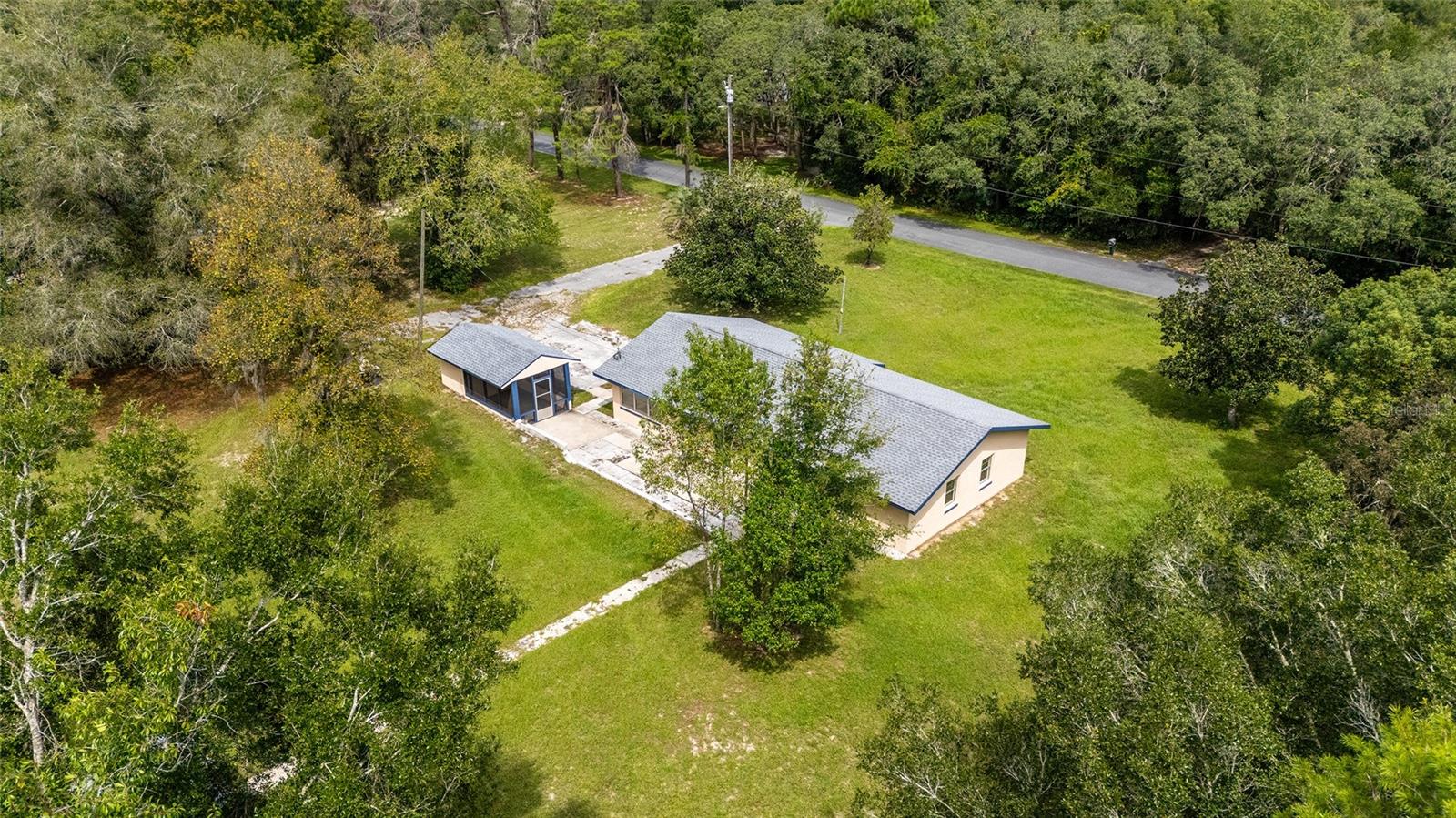 Listing photo id 46 for 1316 La Salle Street