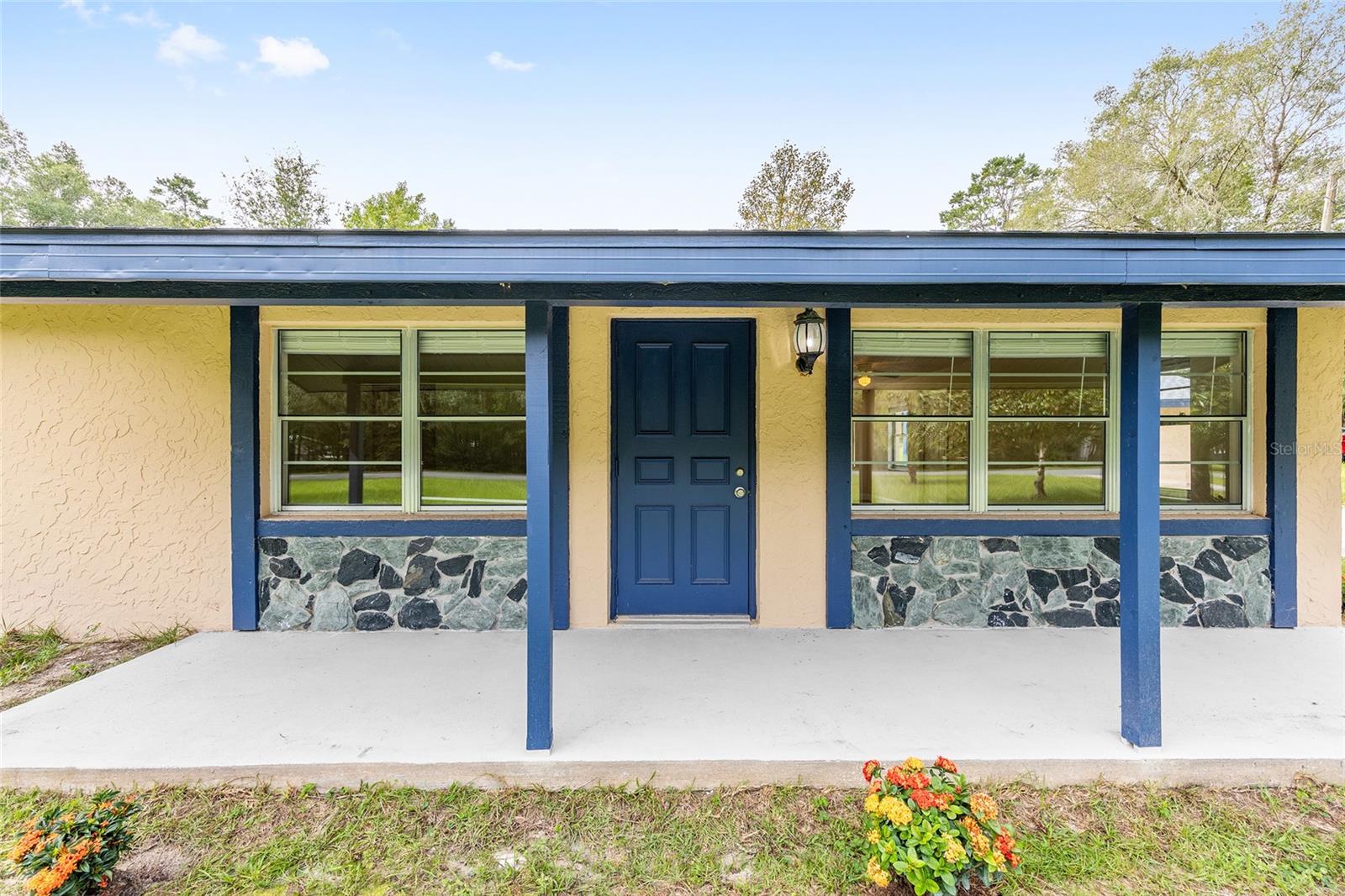 Listing photo id 4 for 1316 La Salle Street