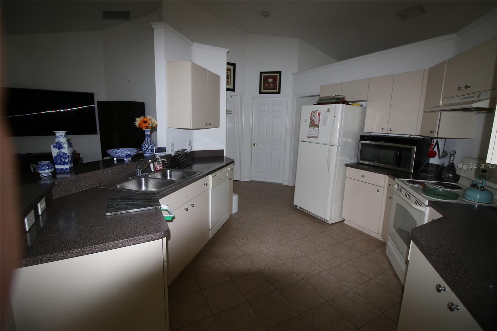 Image 4 of 11 For 2653 175th Loop