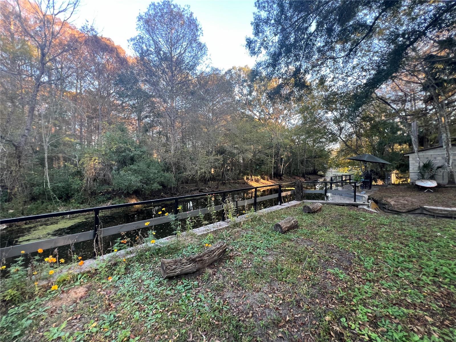 Listing photo id 56 for 353 Robin Hood Road