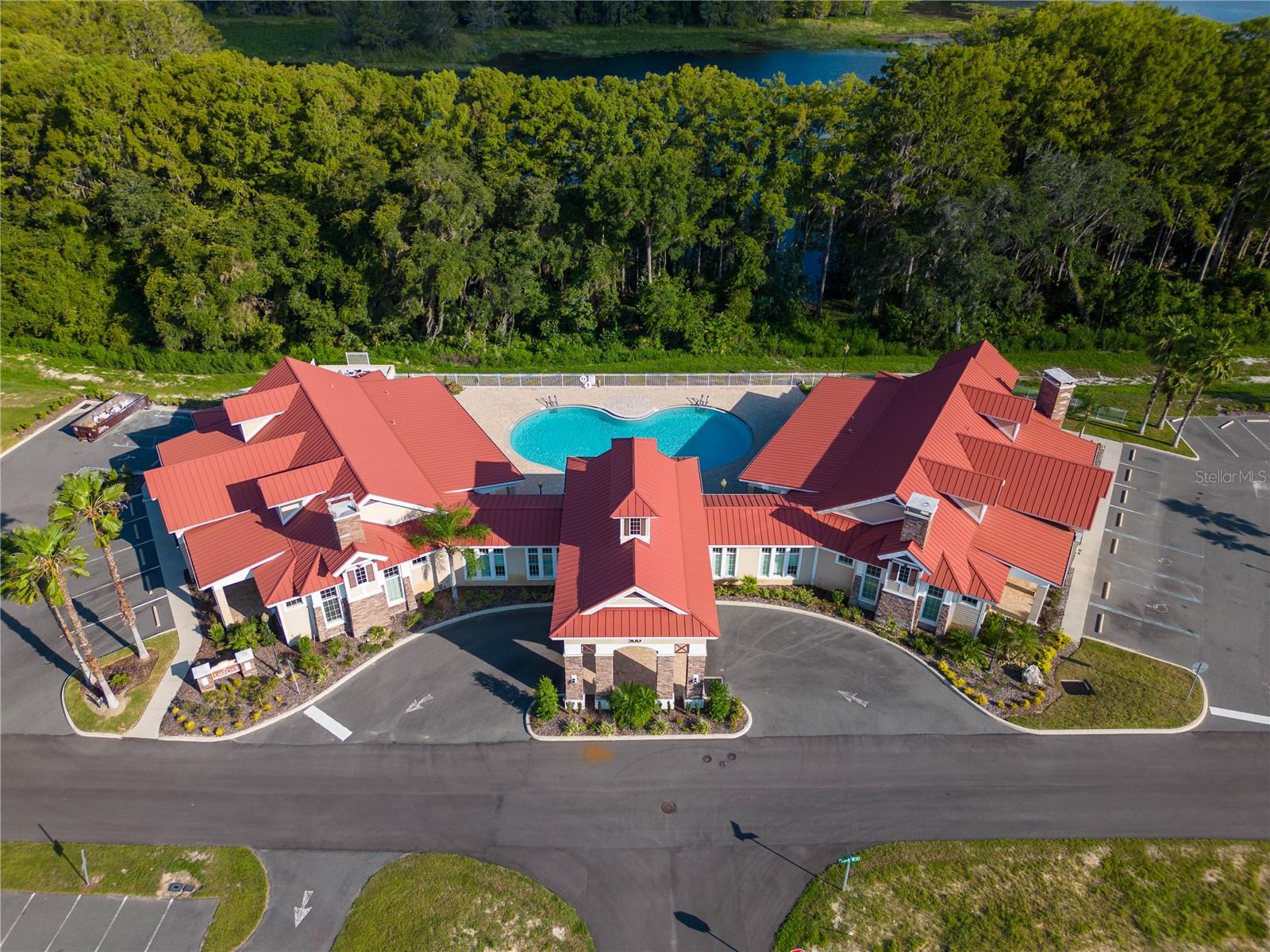 Listing photo id 16 for 1170 Heron Point Drive