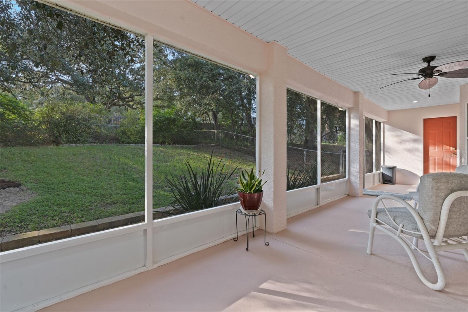 Listing photo id 28 for 5702 Claremont Drive