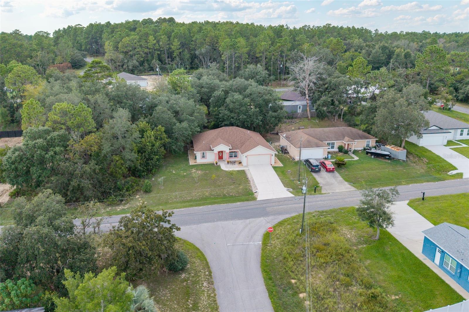 Listing photo id 42 for 5702 Claremont Drive