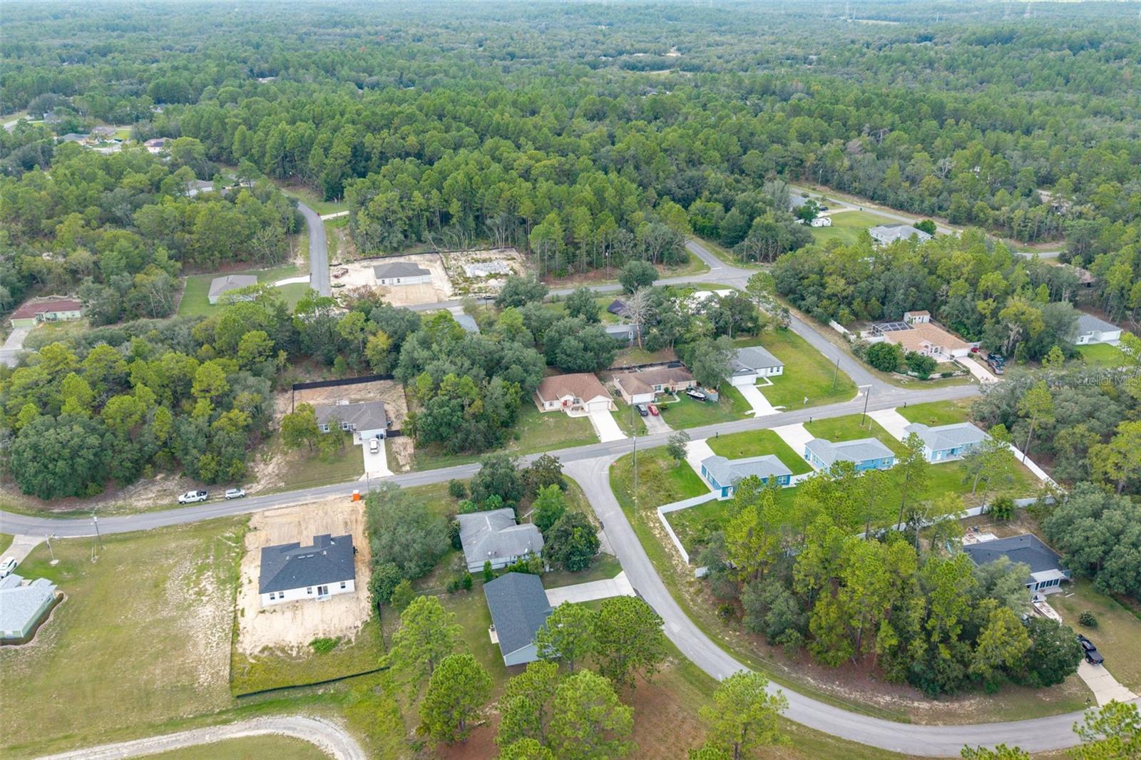 Listing photo id 45 for 5702 Claremont Drive