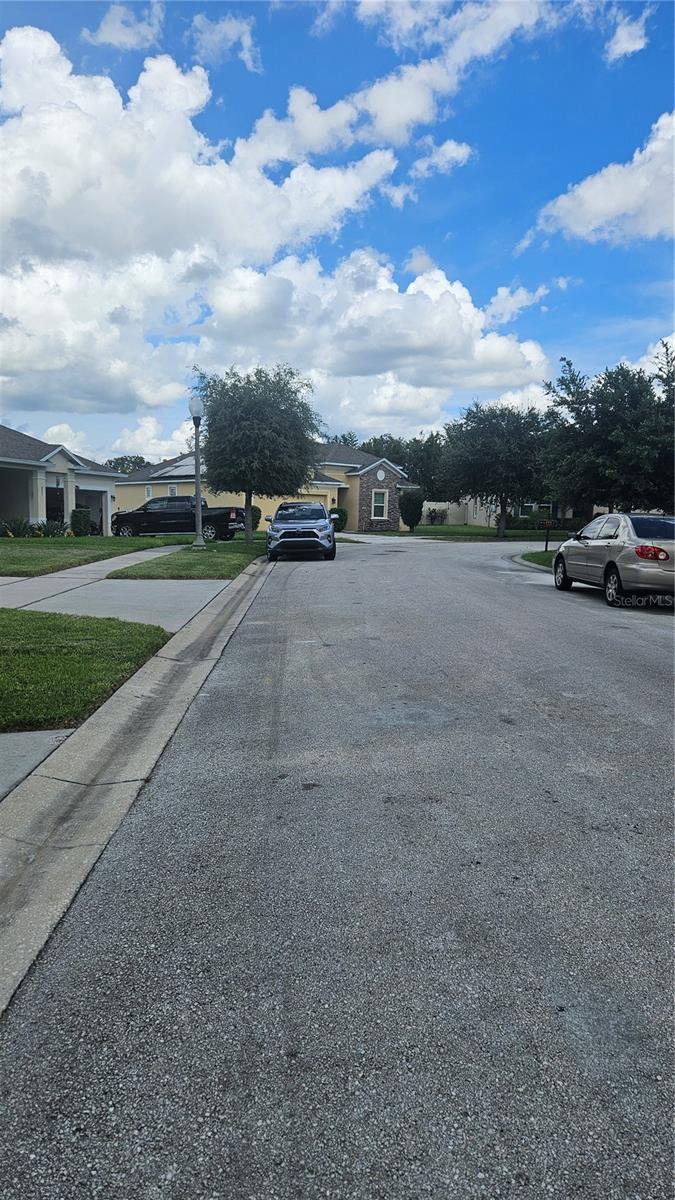 Image 3 of 7 For 833 Jefferson Boulevard