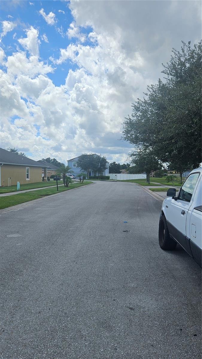 Image 4 of 7 For 833 Jefferson Boulevard