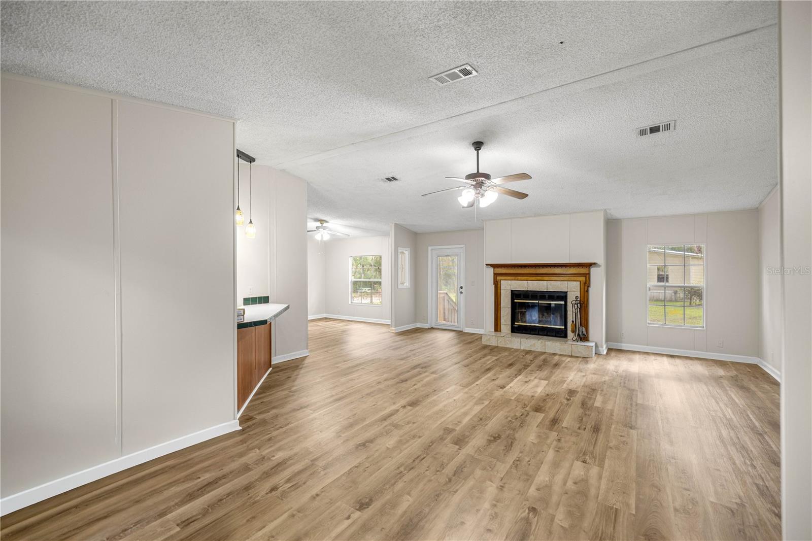 Image 6 of 25 For 11600 144th Place