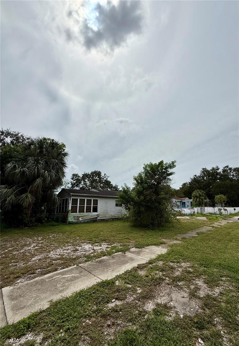 Image 7 of 16 For 762 60th Avenue Ne