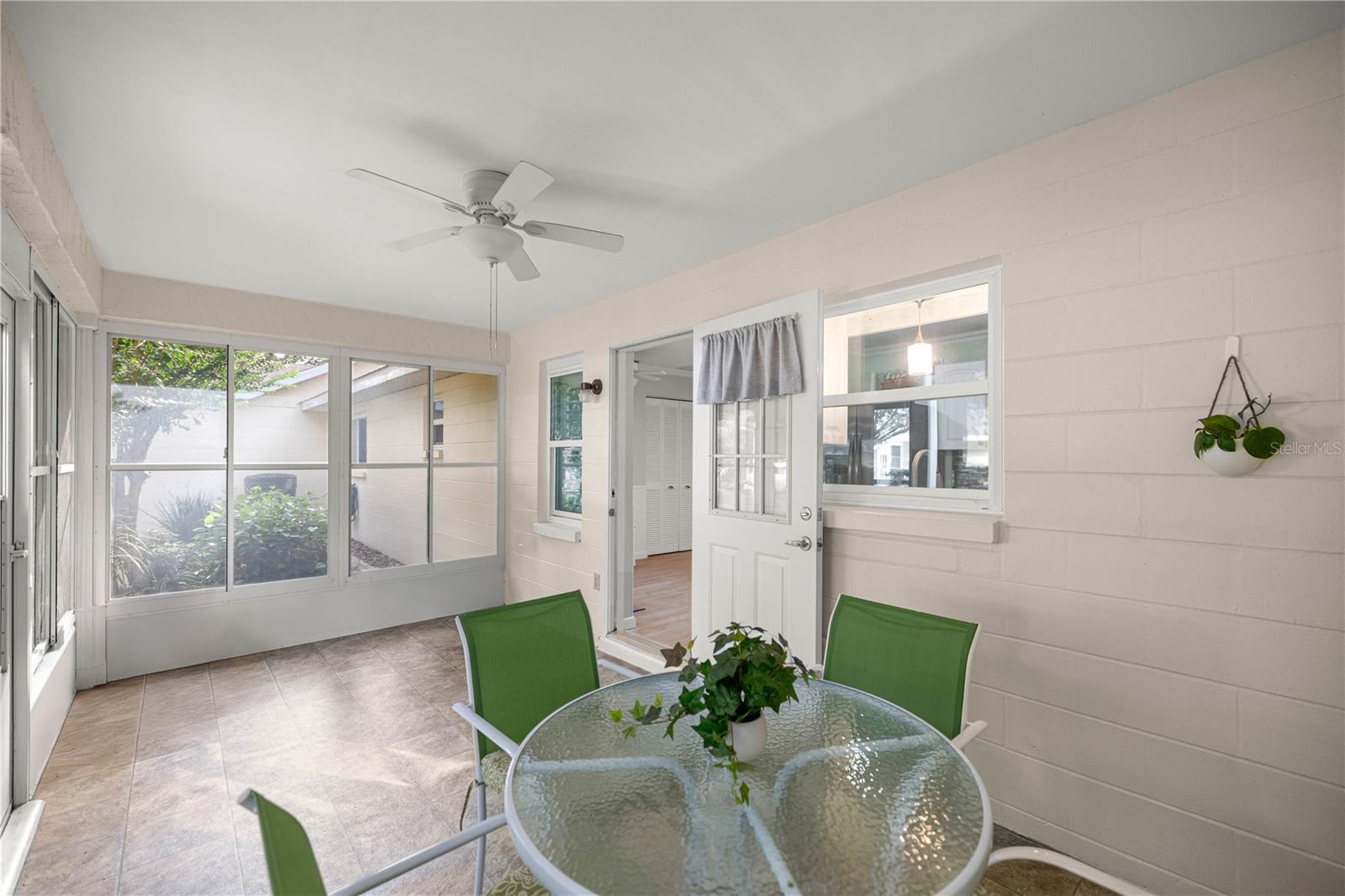 Image 18 of 22 For 9371 82nd Terrace B