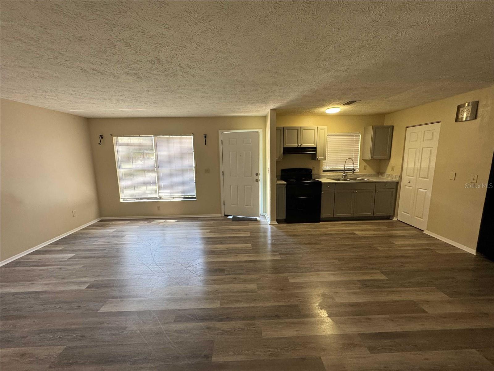 Image 10 of 21 For 4296 21st Avenue
