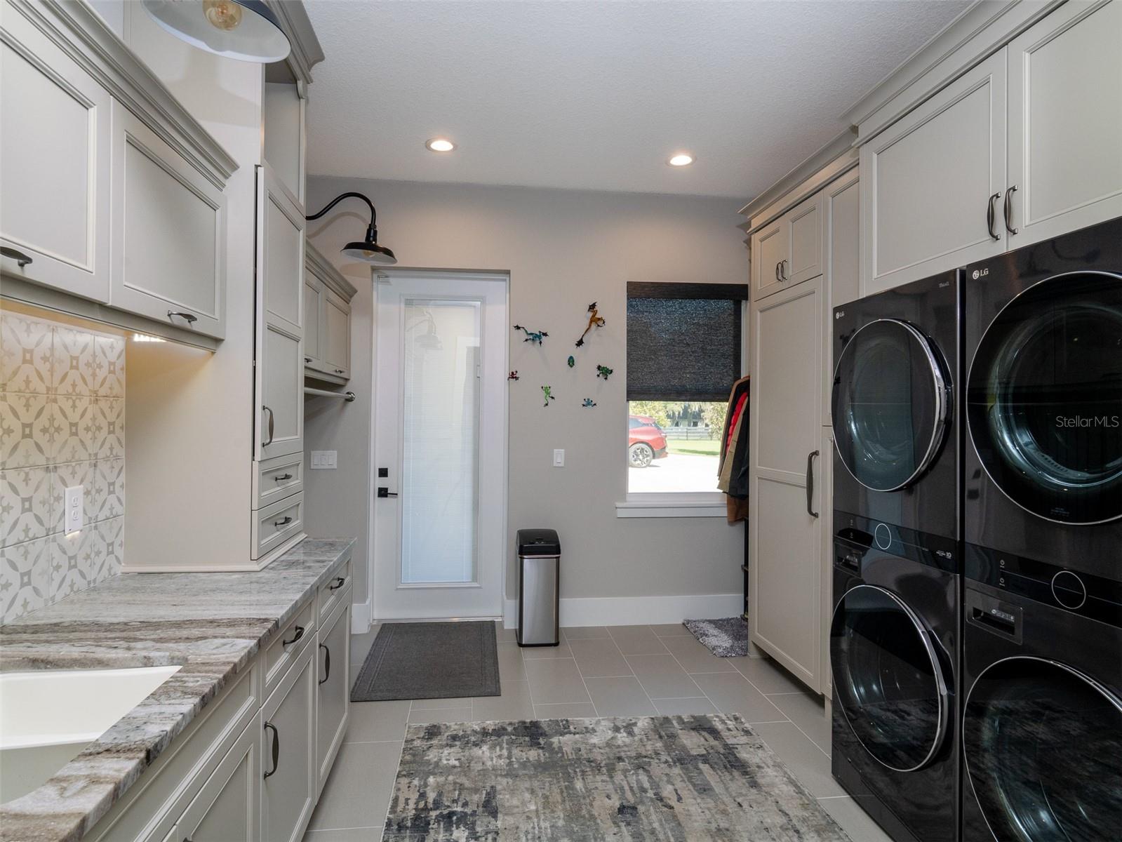 Image 24 of 53 For 12203 35th Street