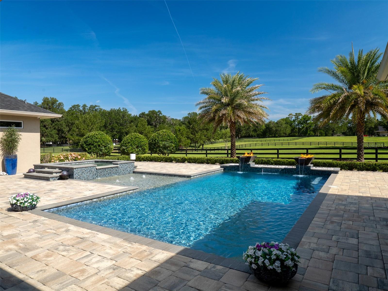 Image 26 of 53 For 12203 35th Street