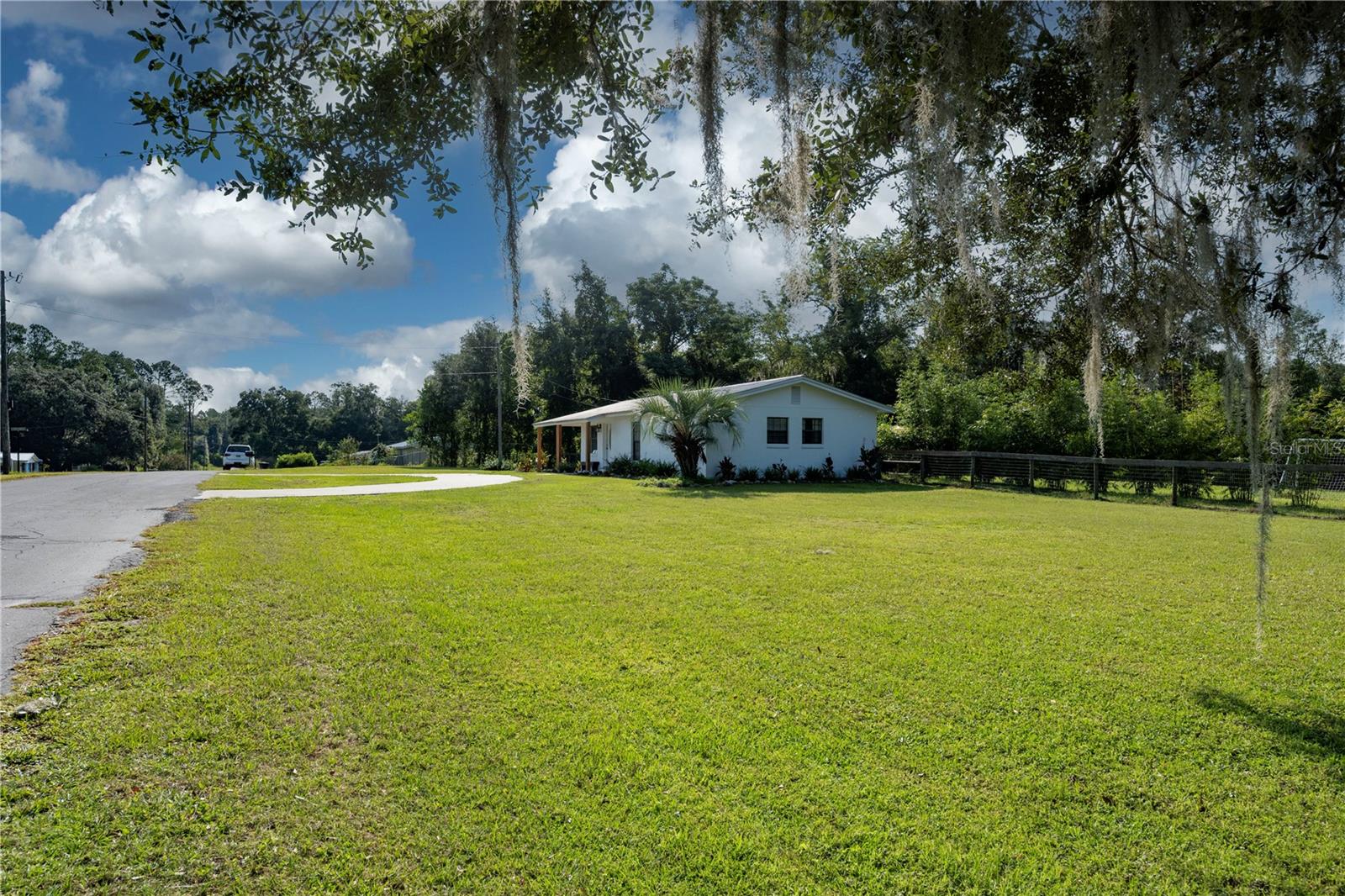 Image 36 of 46 For 16750 31st Lane