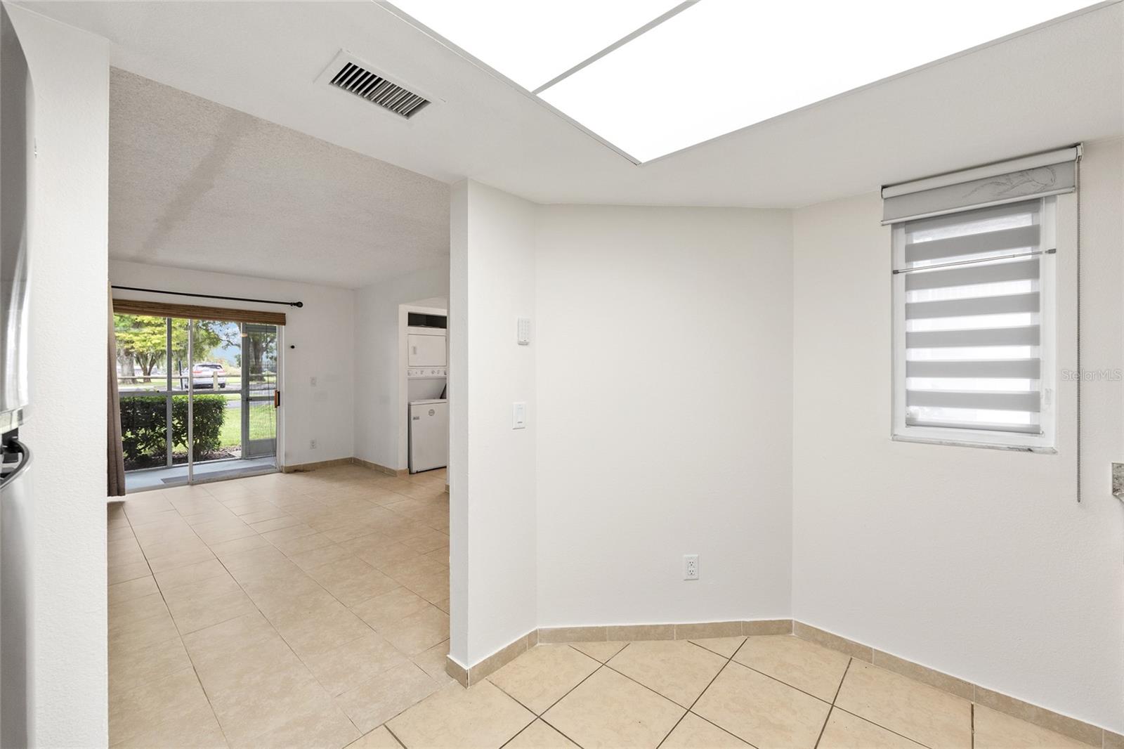 Image 12 of 35 For 588 Fairways Lane E101