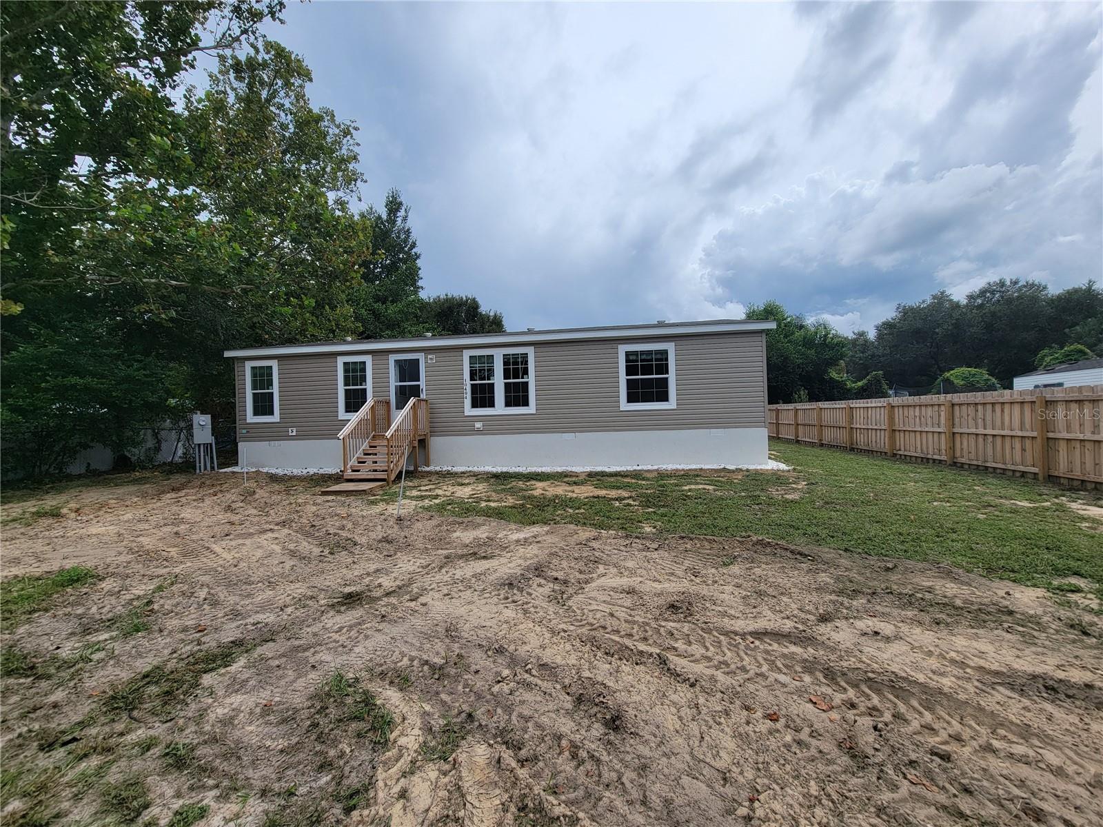 Details for 10404 131 Place, OCKLAWAHA, FL 32179