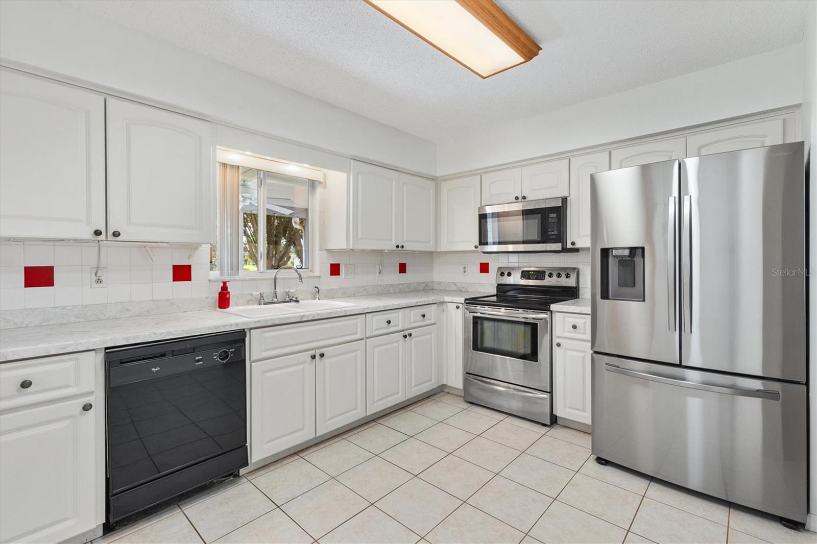 Image 13 of 47 For 17710 108th Avenue