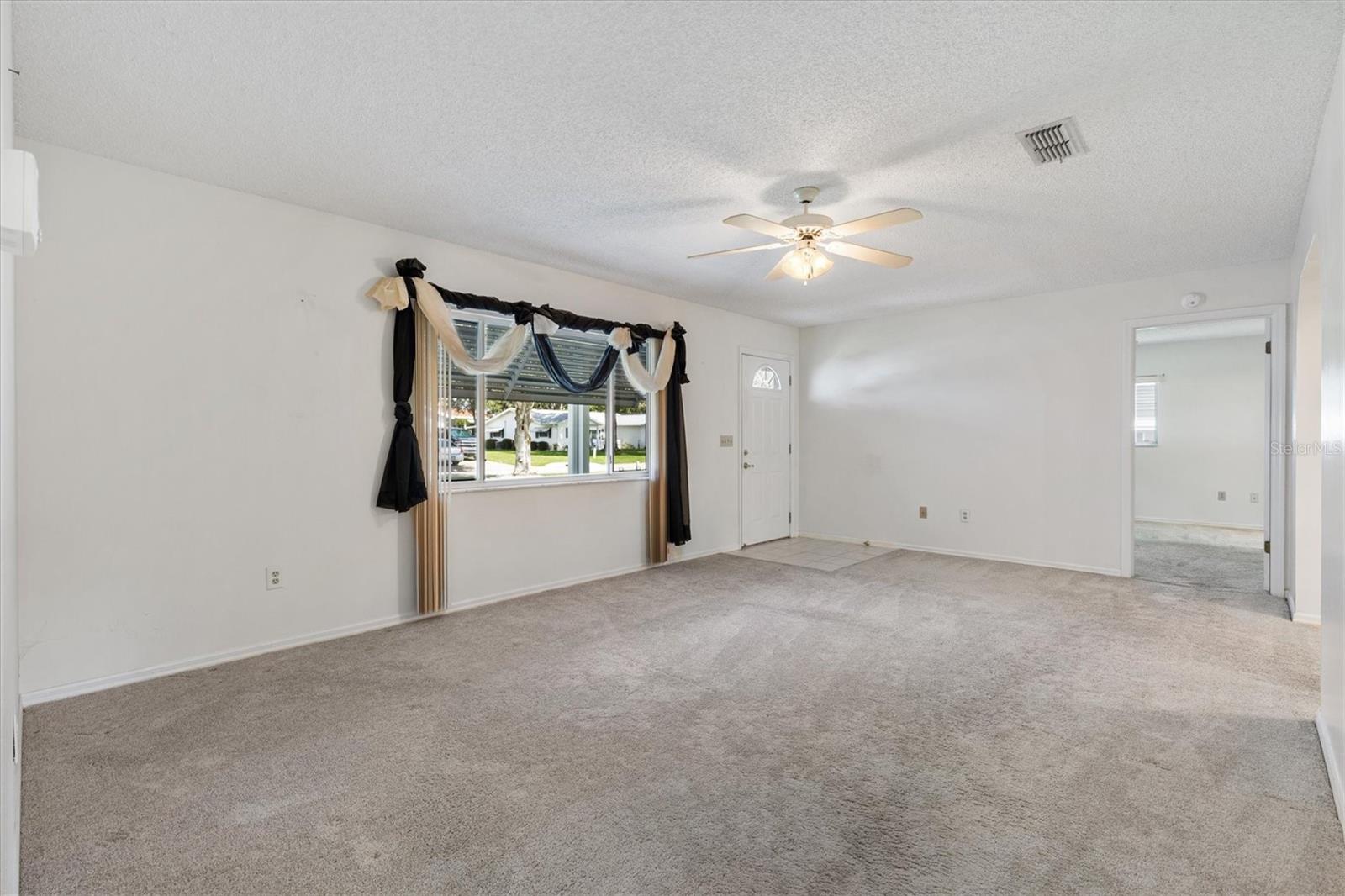Image 9 of 47 For 17710 108th Avenue