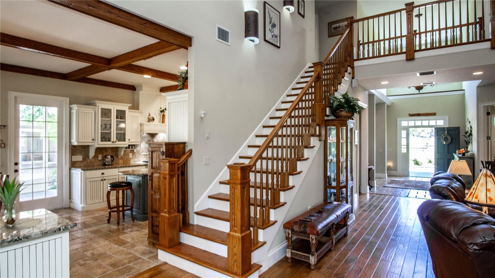 Image 15 of 93 For 1198 104th Street Road