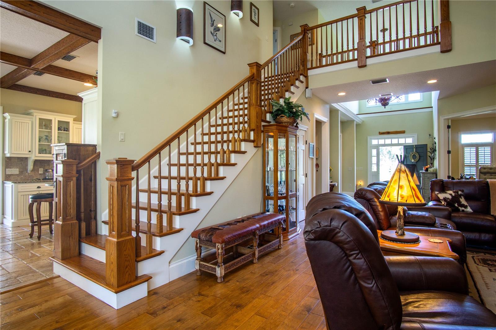 Image 17 of 93 For 1198 104th Street Road