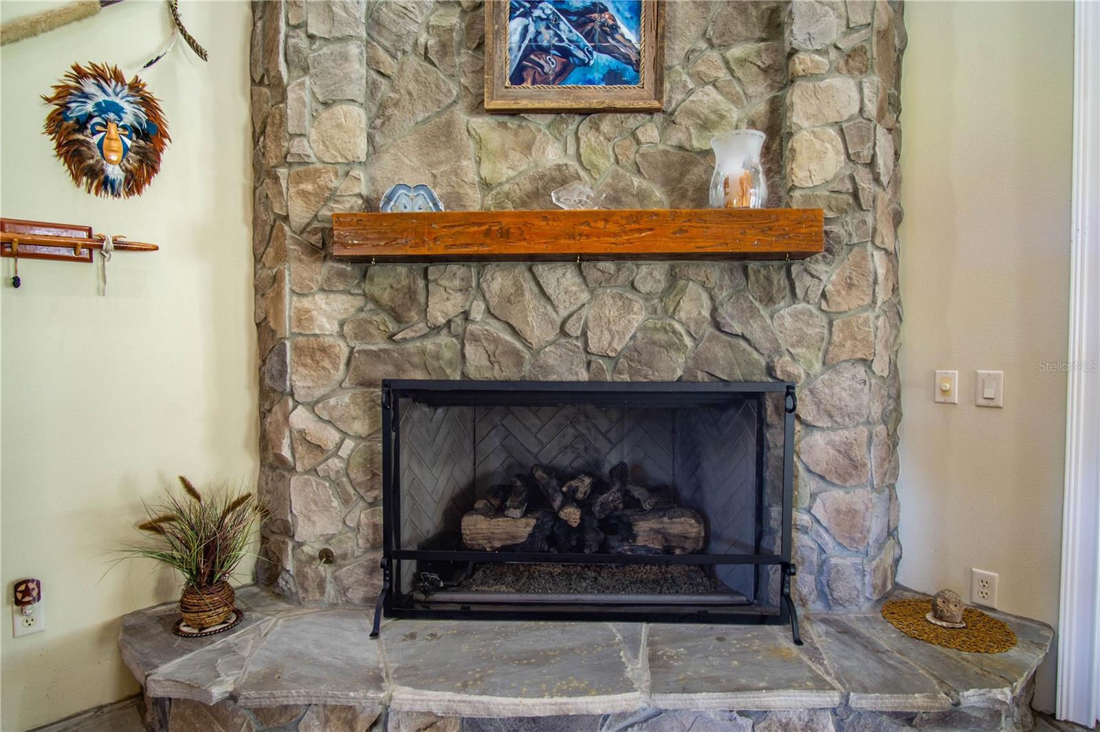 Image 19 of 93 For 1198 104th Street Road