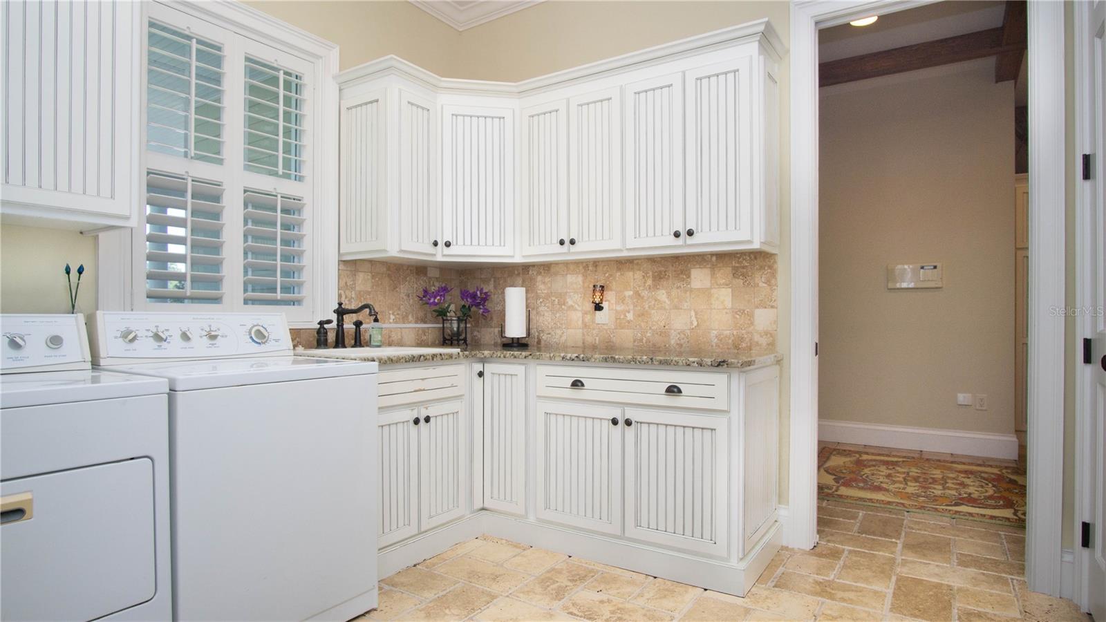 Image 26 of 93 For 1198 104th Street Road