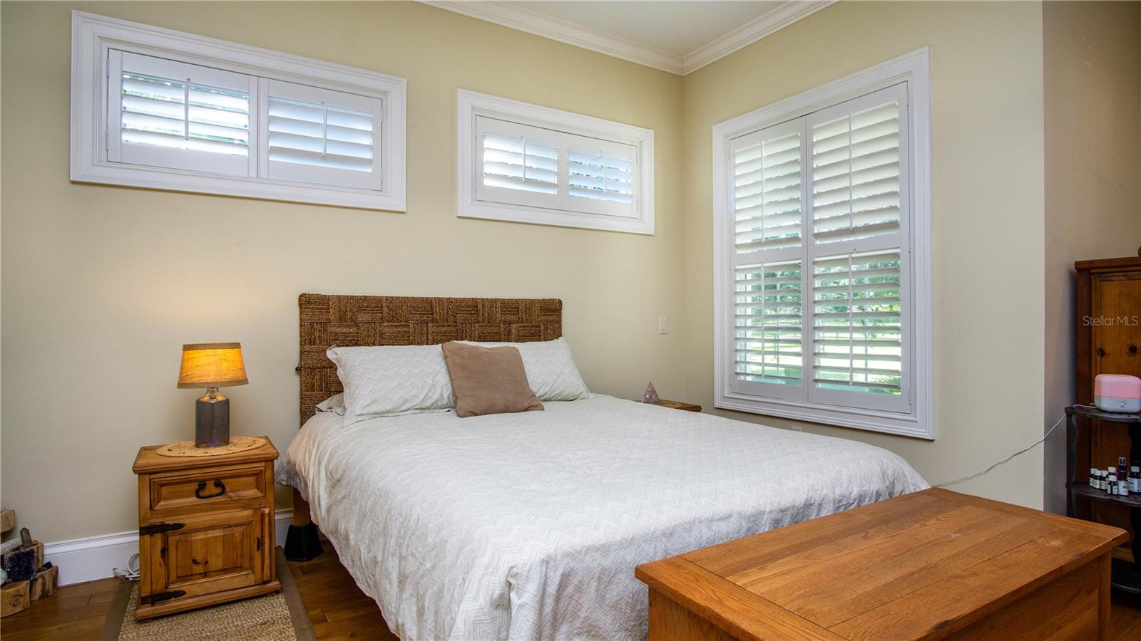 Image 28 of 93 For 1198 104th Street Road