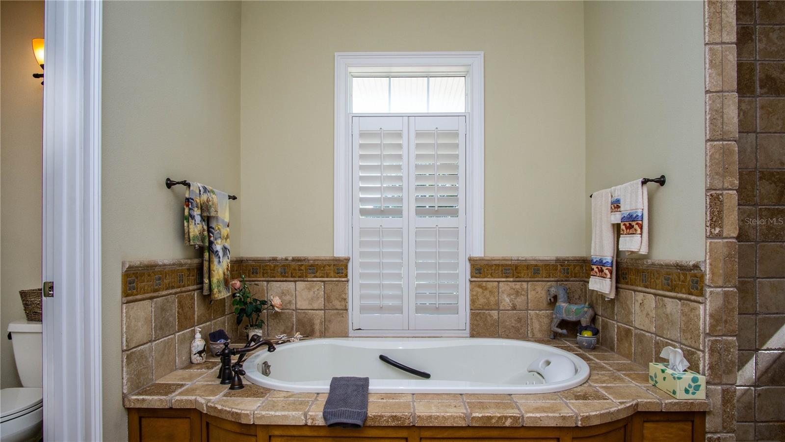 Image 32 of 93 For 1198 104th Street Road