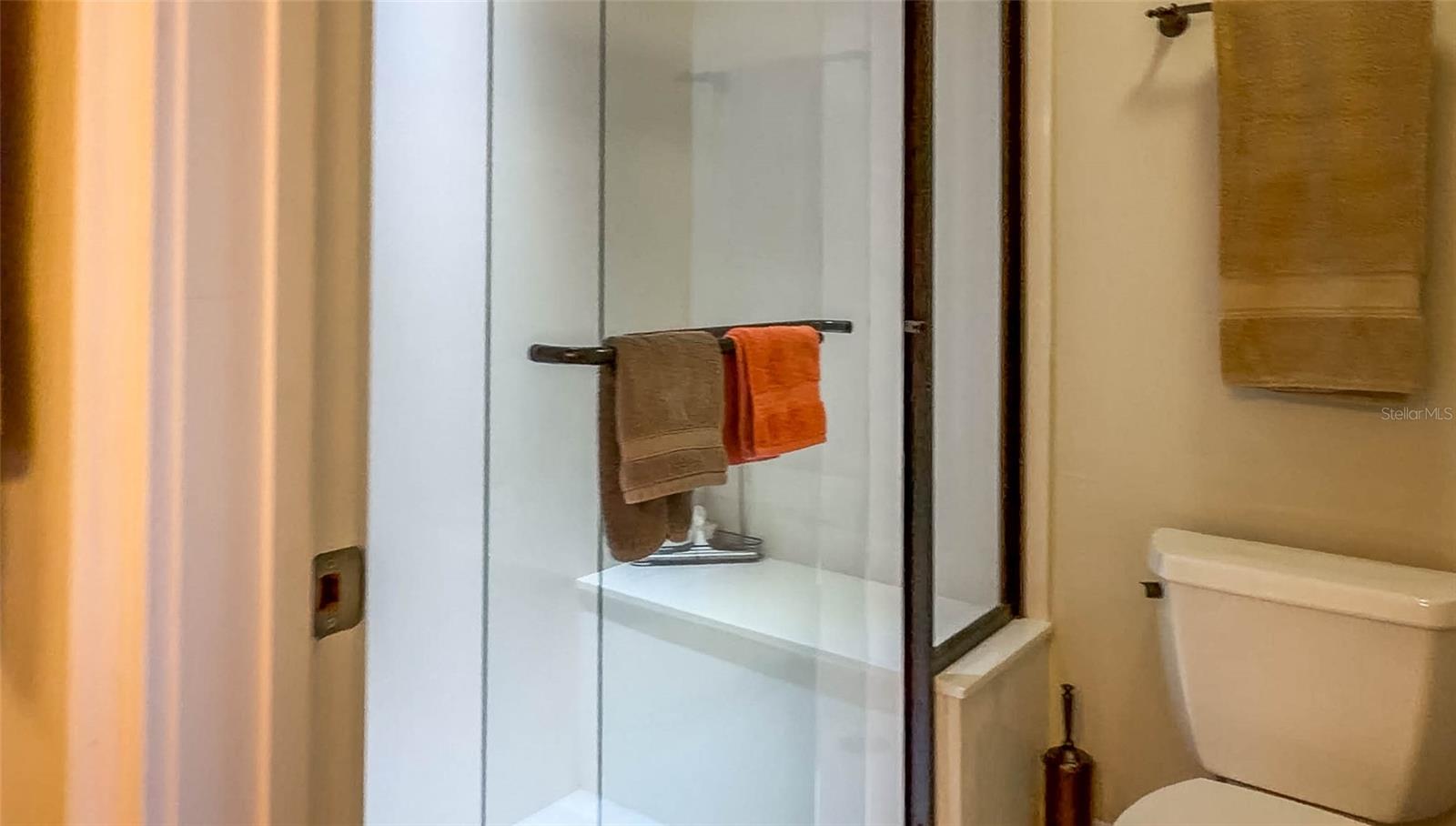 Image 38 of 93 For 1198 104th Street Road