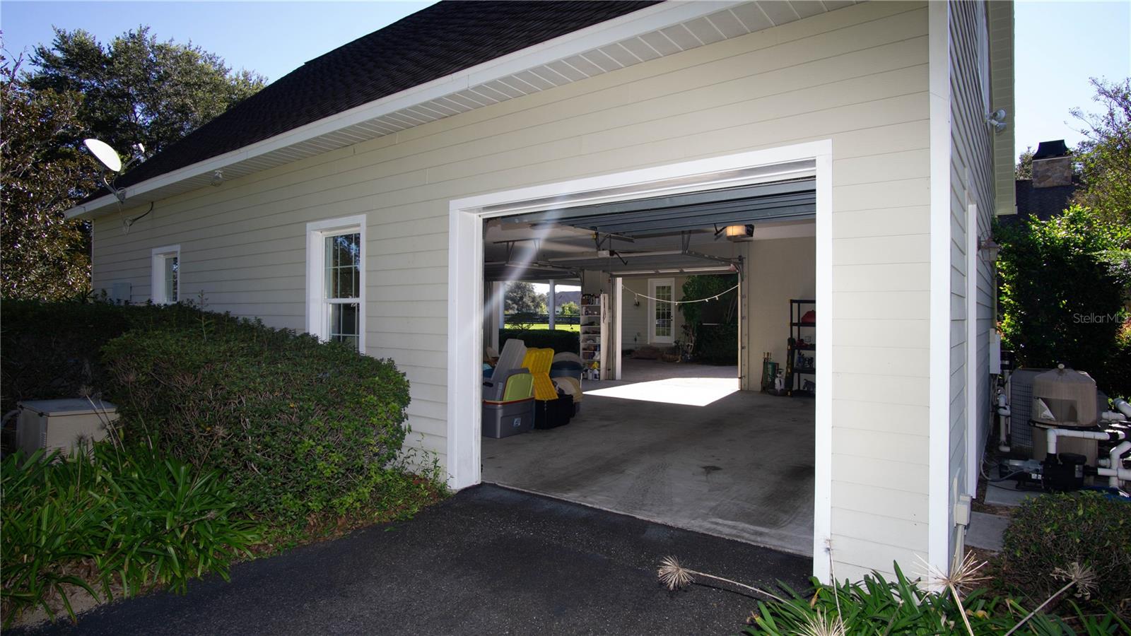 Image 44 of 93 For 1198 104th Street Road