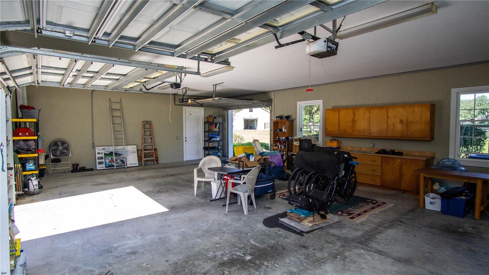 Image 48 of 93 For 1198 104th Street Road