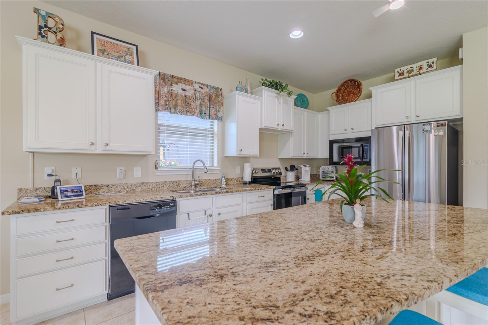 Image 15 of 48 For 10074 77th Loop