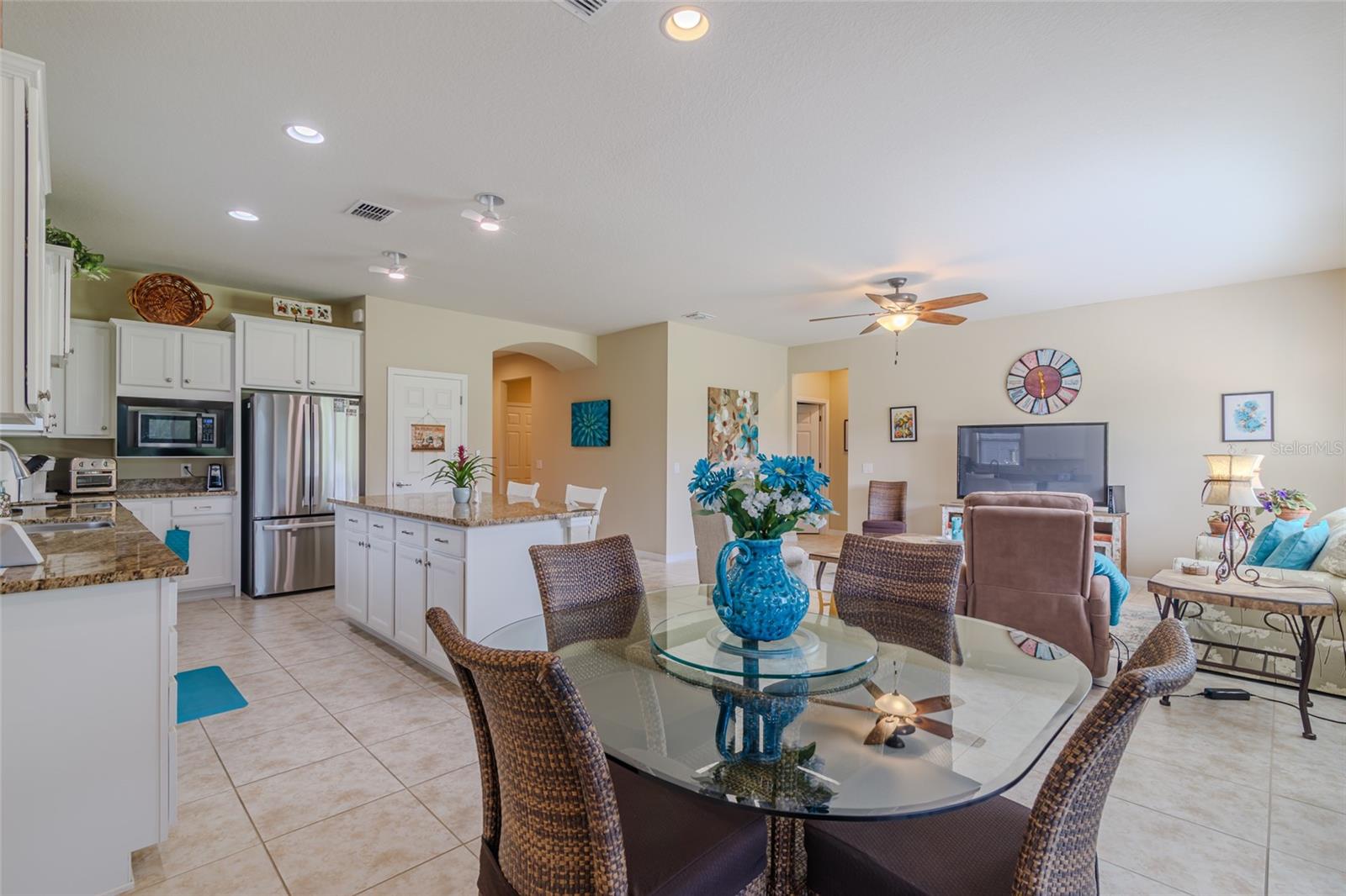 Image 18 of 48 For 10074 77th Loop