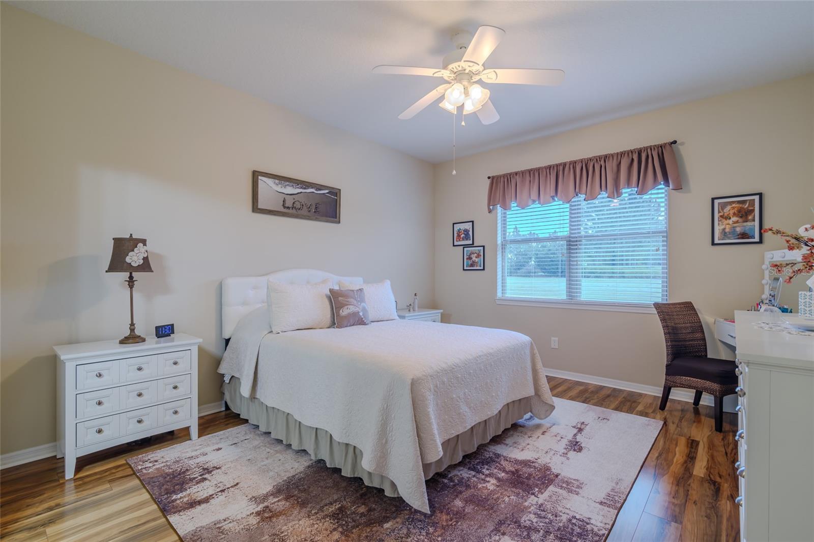 Image 19 of 48 For 10074 77th Loop