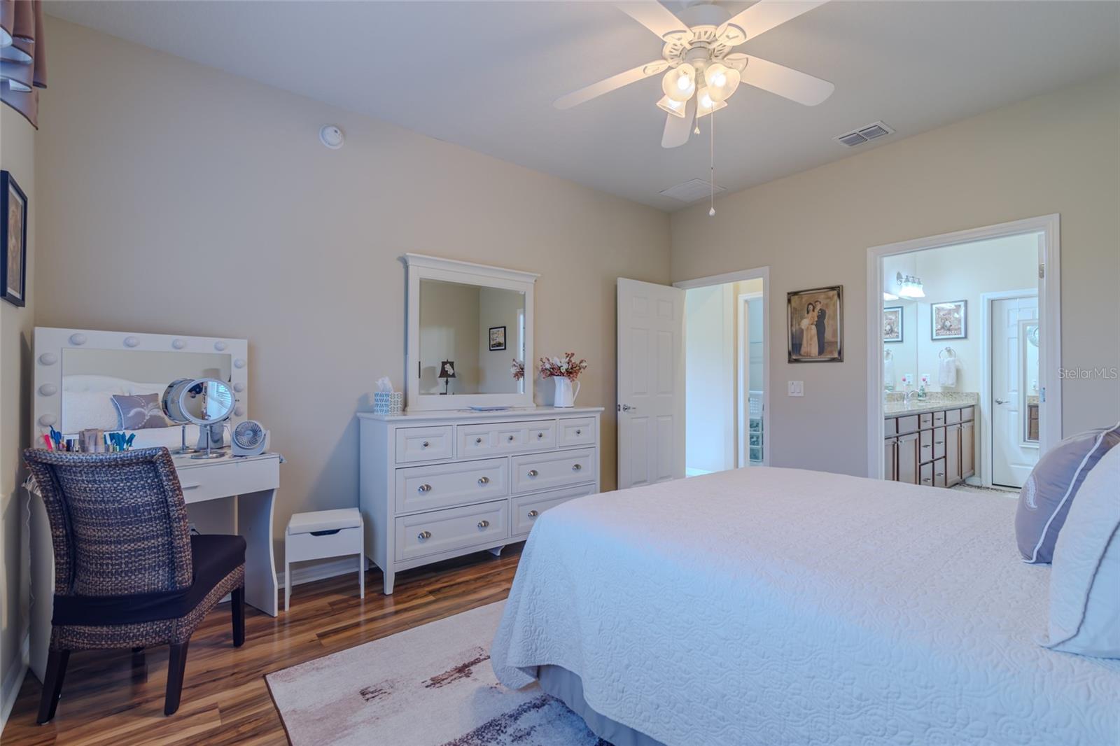 Image 20 of 48 For 10074 77th Loop