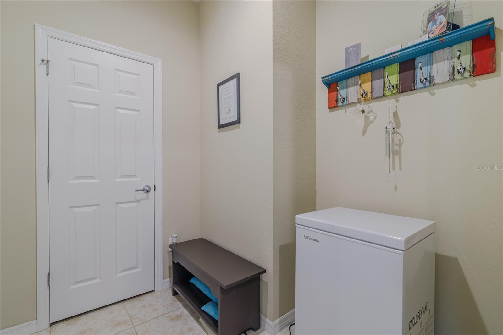 Image 32 of 48 For 10074 77th Loop