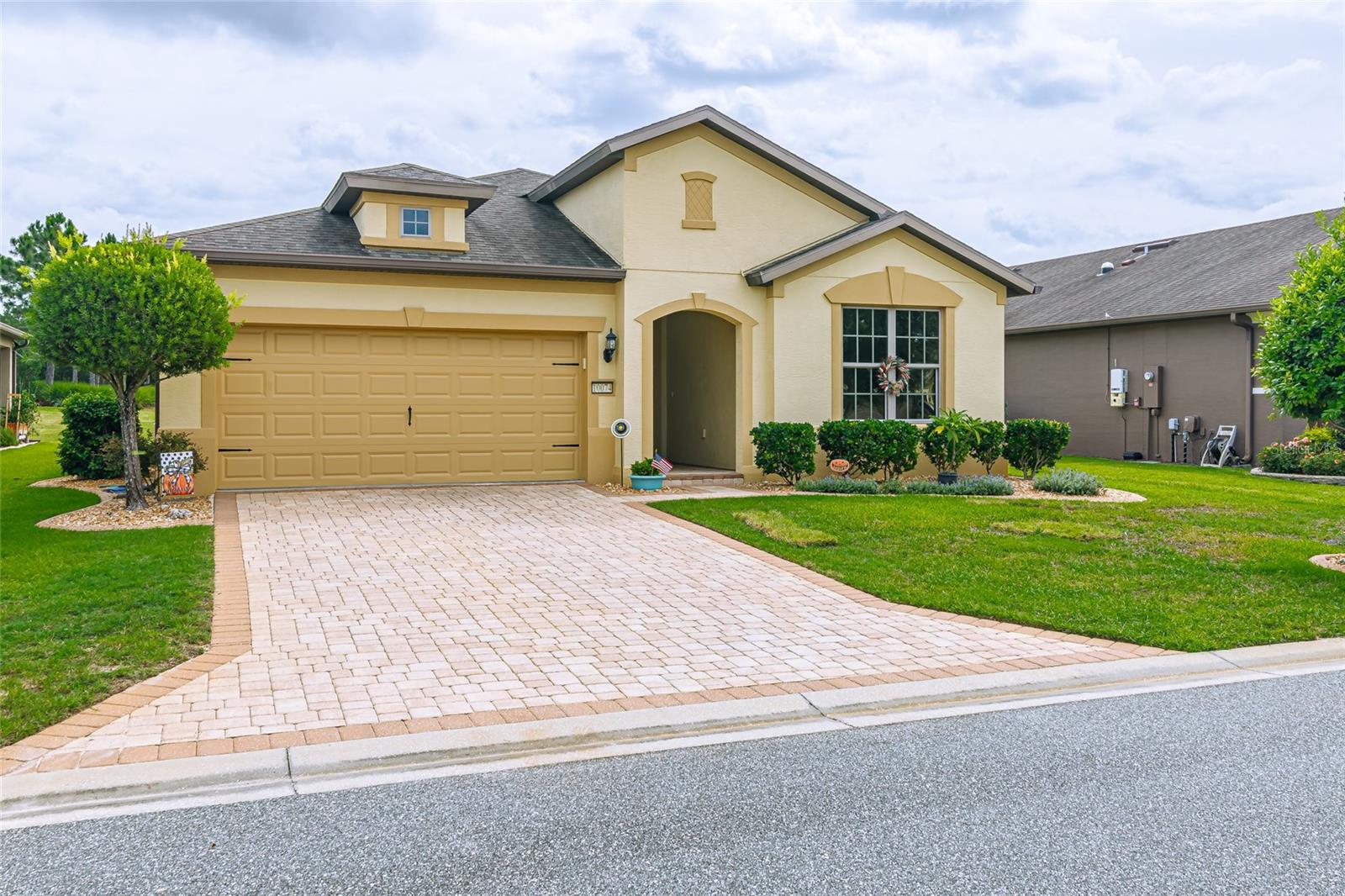 Image 37 of 48 For 10074 77th Loop