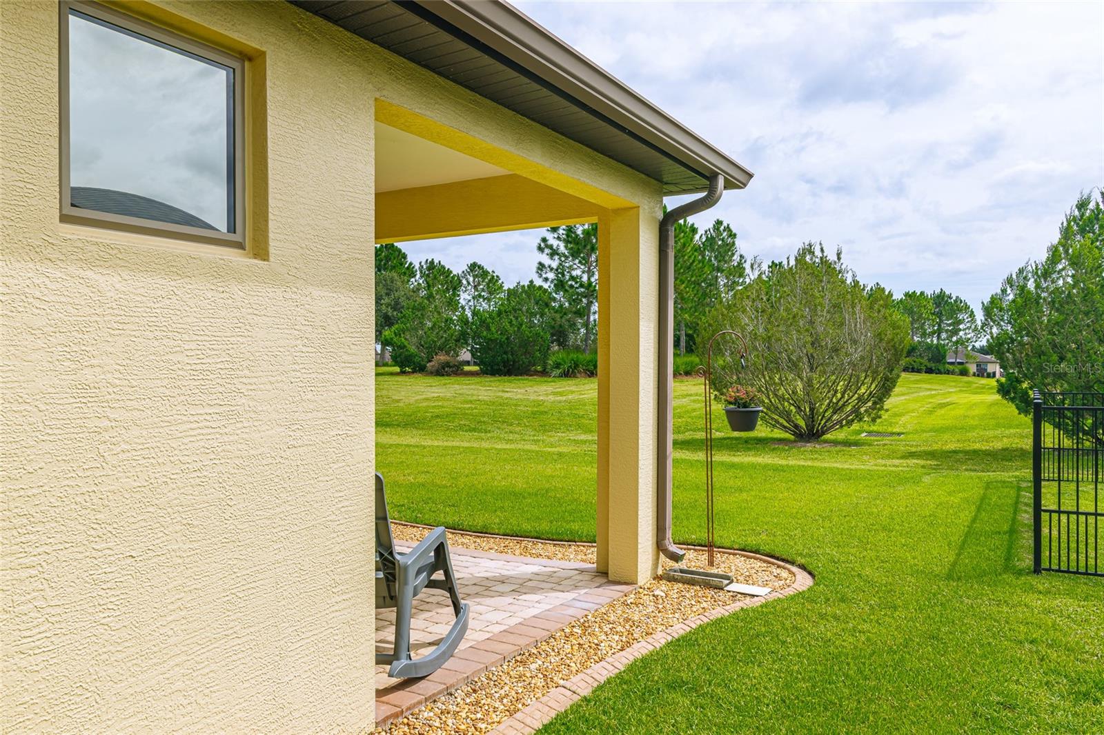 Image 39 of 48 For 10074 77th Loop