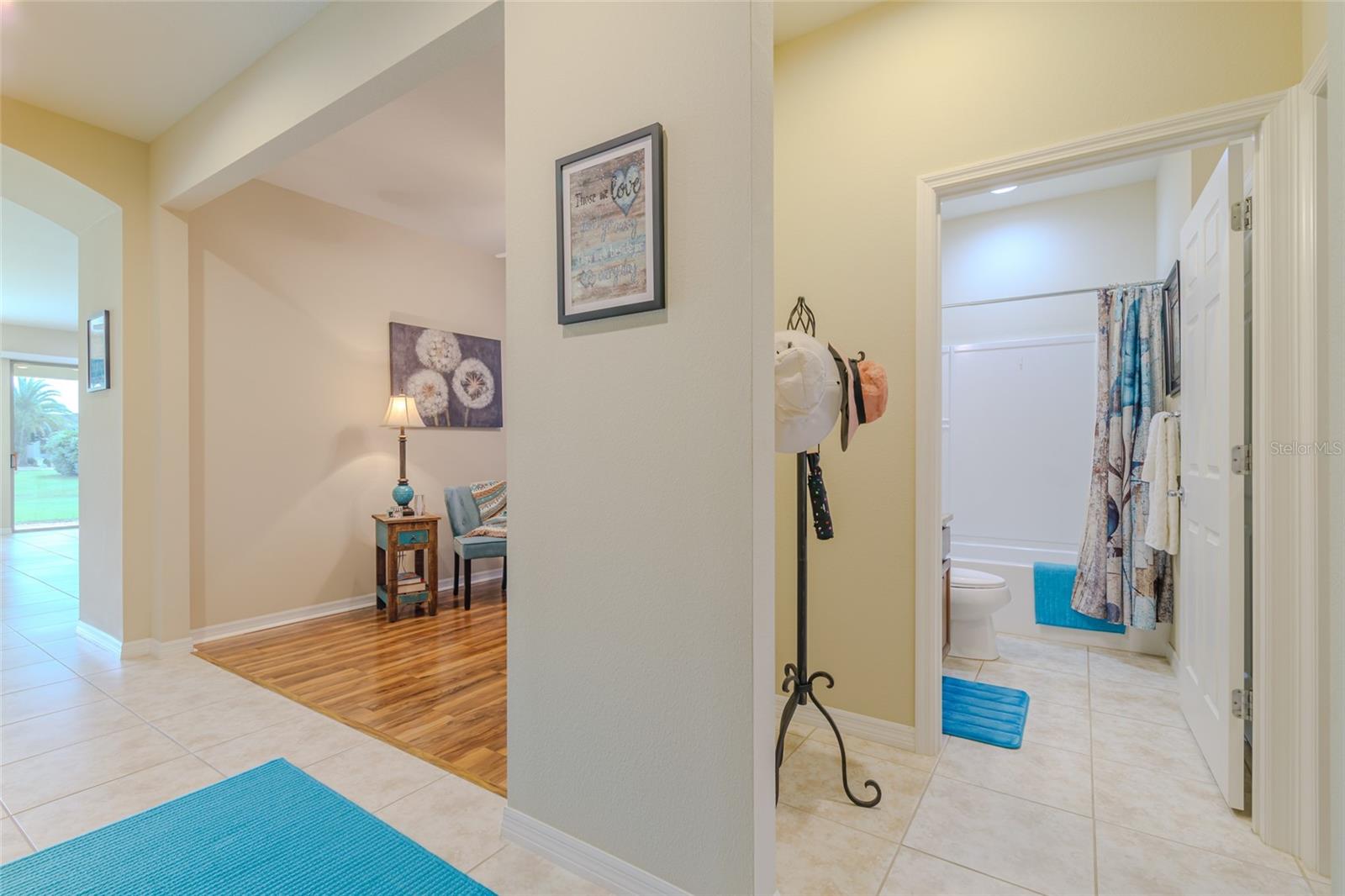 Image 4 of 48 For 10074 77th Loop