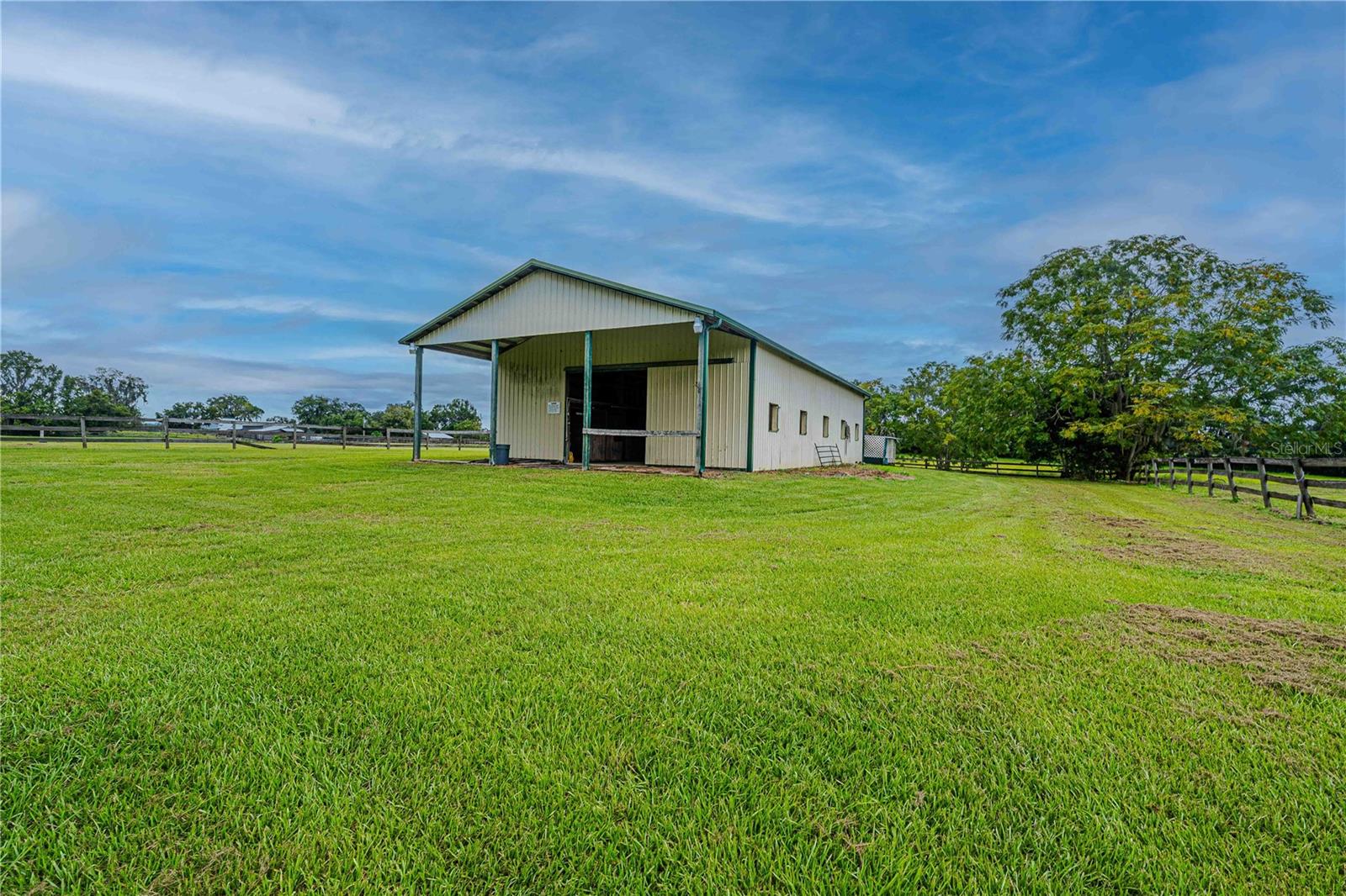 Image 43 of 93 For 12615 Gainesville Road