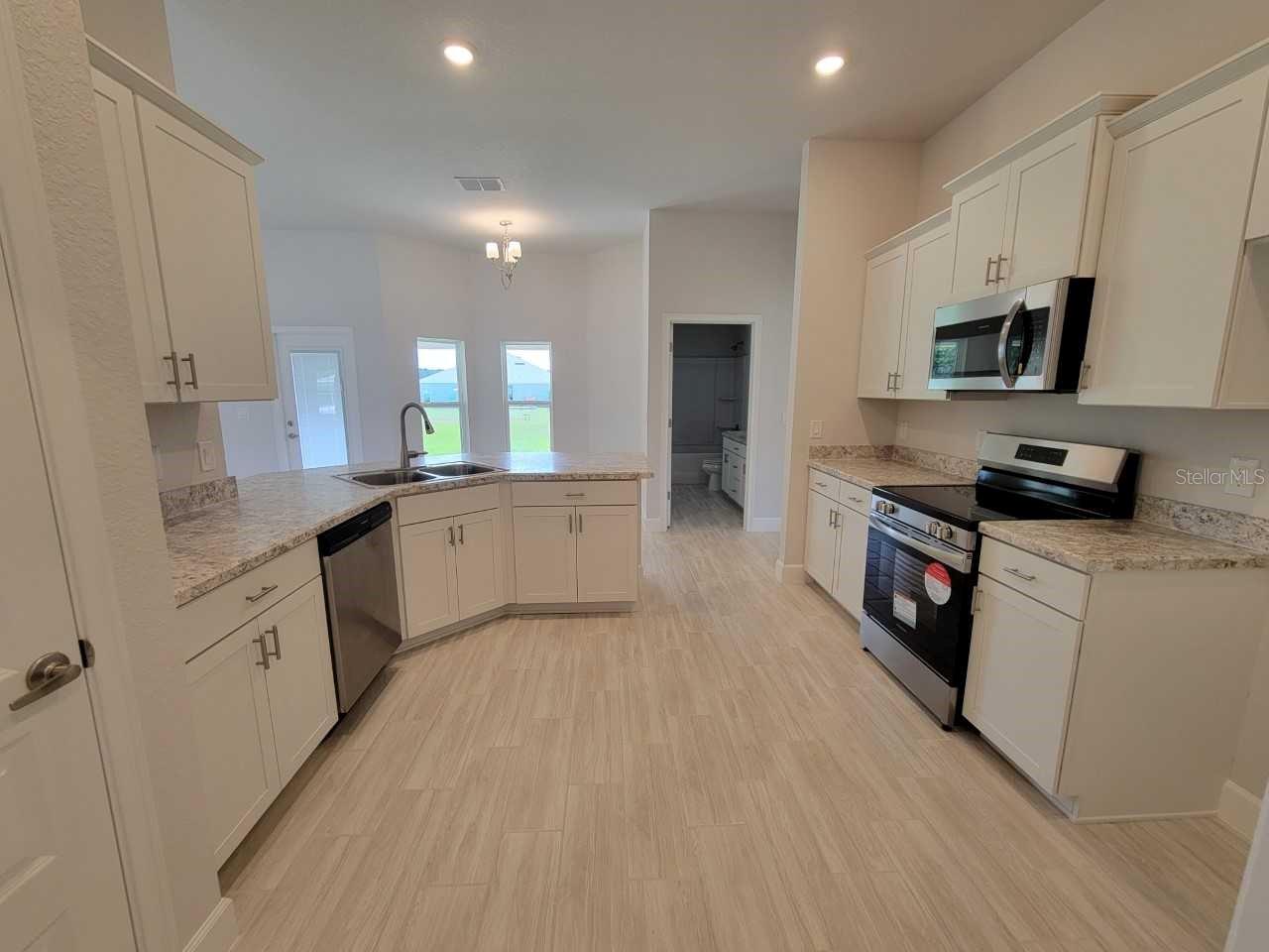 Image 7 of 25 For 16717 21st Circle