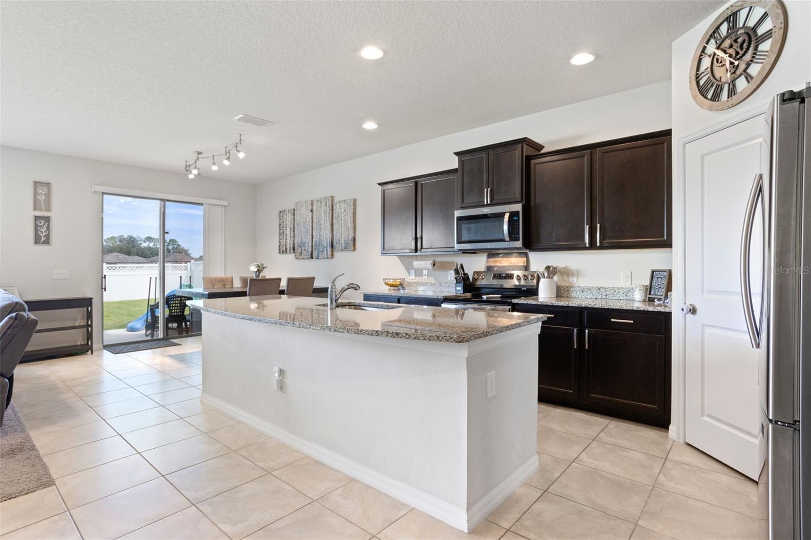 Image 15 of 47 For 8723 Hinsdale Heights Drive