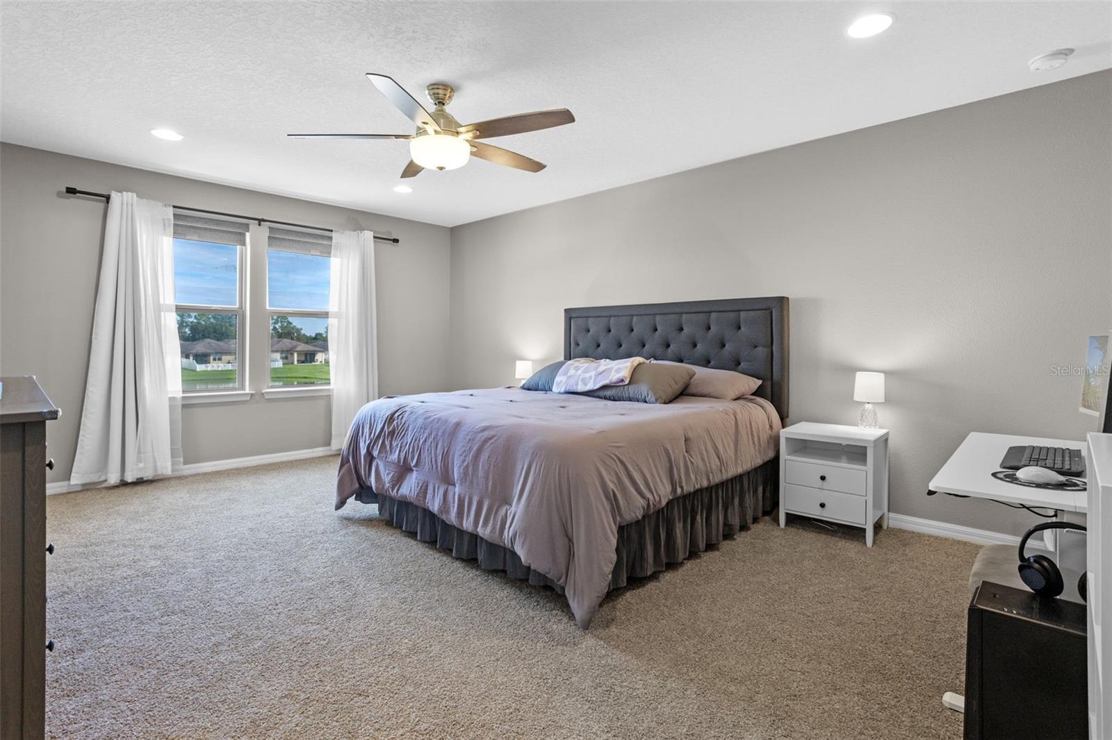 Image 23 of 47 For 8723 Hinsdale Heights Drive