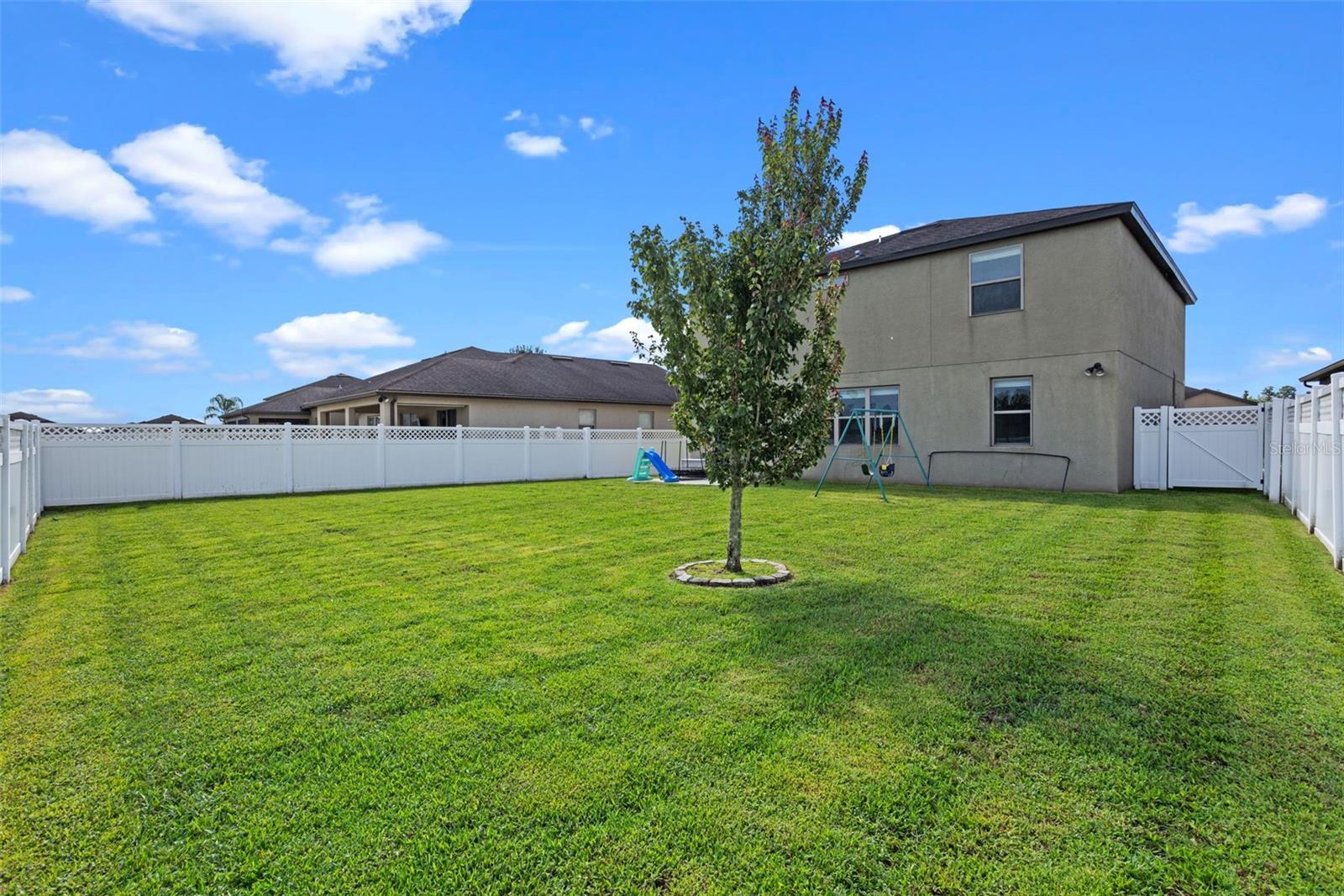 Image 39 of 47 For 8723 Hinsdale Heights Drive