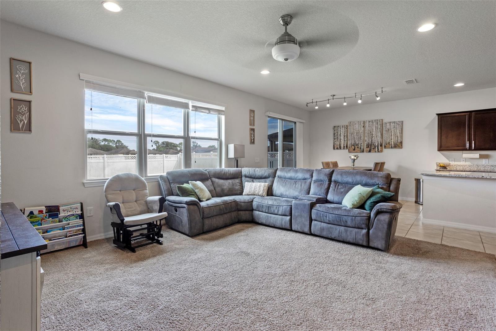 Image 4 of 47 For 8723 Hinsdale Heights Drive