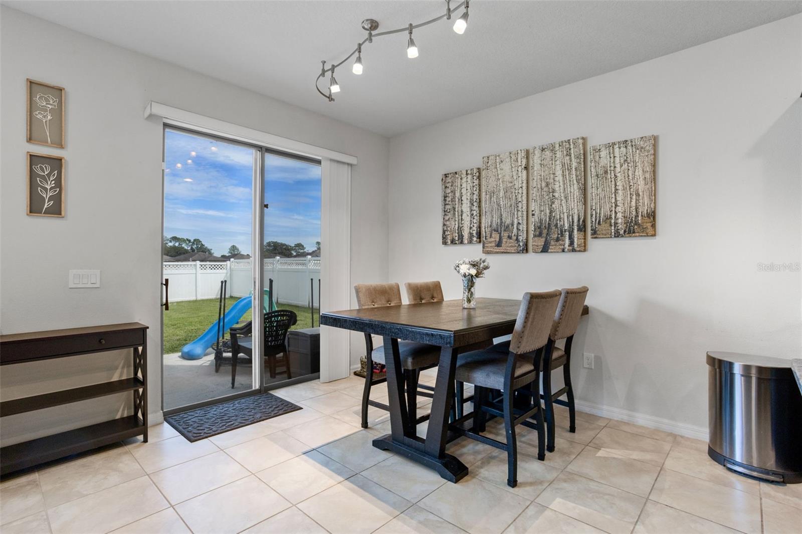 Image 8 of 47 For 8723 Hinsdale Heights Drive