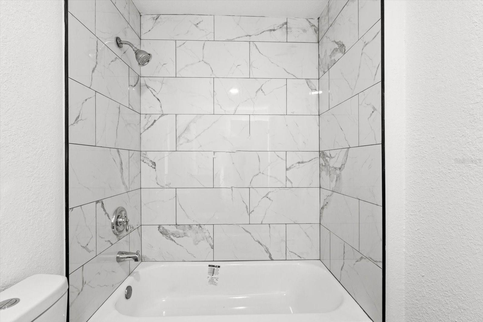 Image 31 of 56 For 383 Rooks Avenue