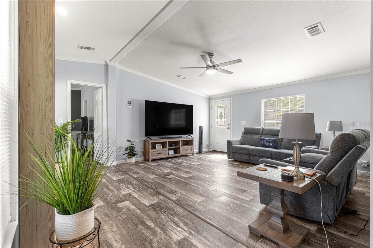 Image 5 of 61 For 16145 57th Street