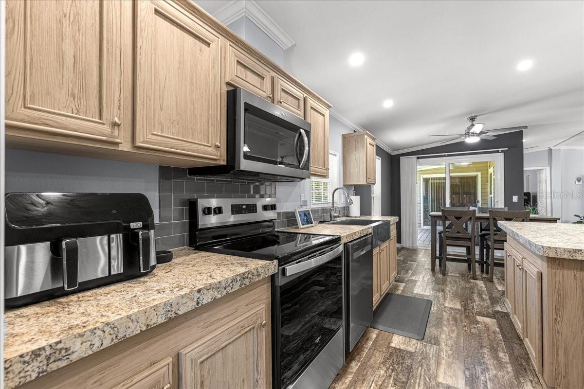 Image 8 of 61 For 16145 57th Street