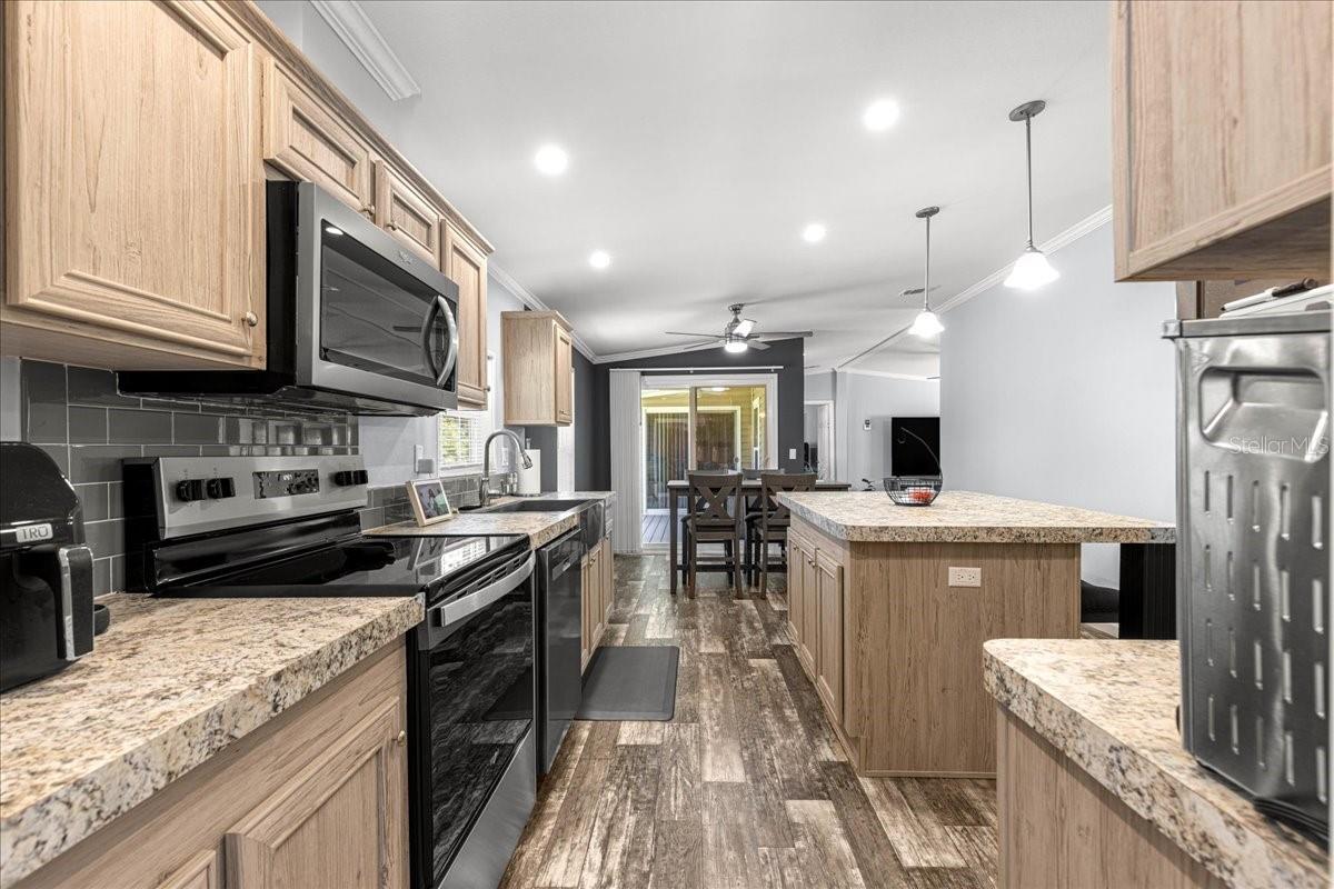 Image 9 of 61 For 16145 57th Street